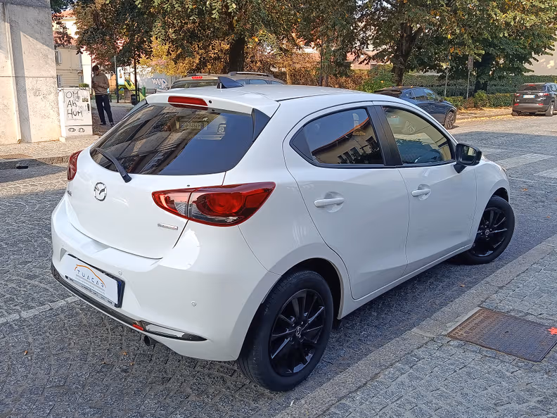 Mazda 2 - 4