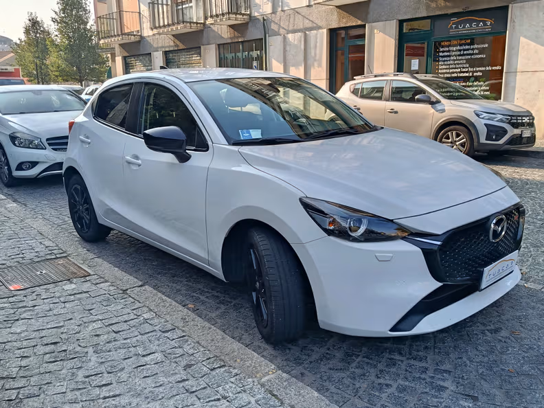 Mazda 2 - 3