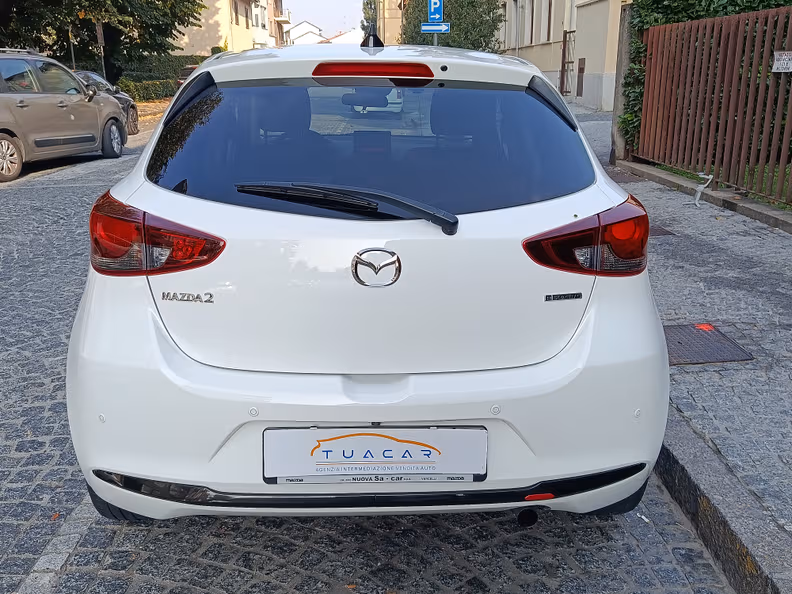 Mazda 2 - 5