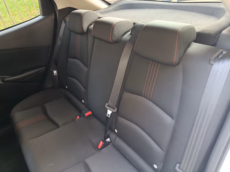 Mazda 2 - 32