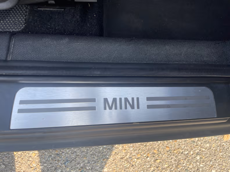 Mini Countryman - 25