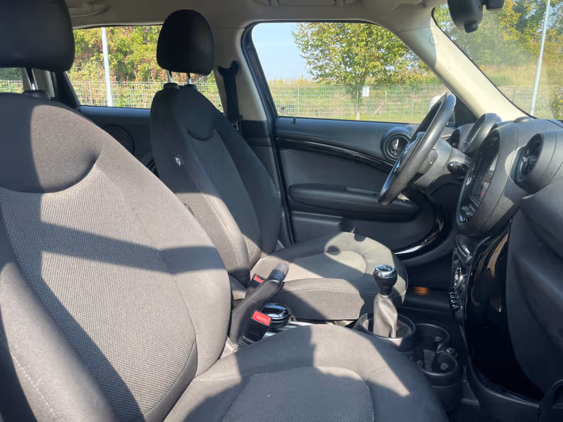 Mini Countryman - 18