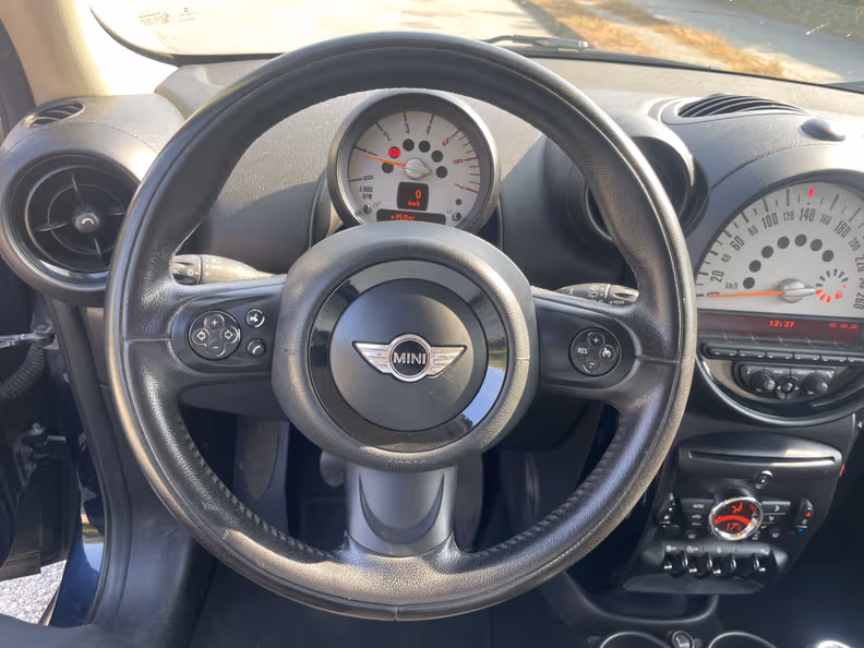 Mini Countryman - 11