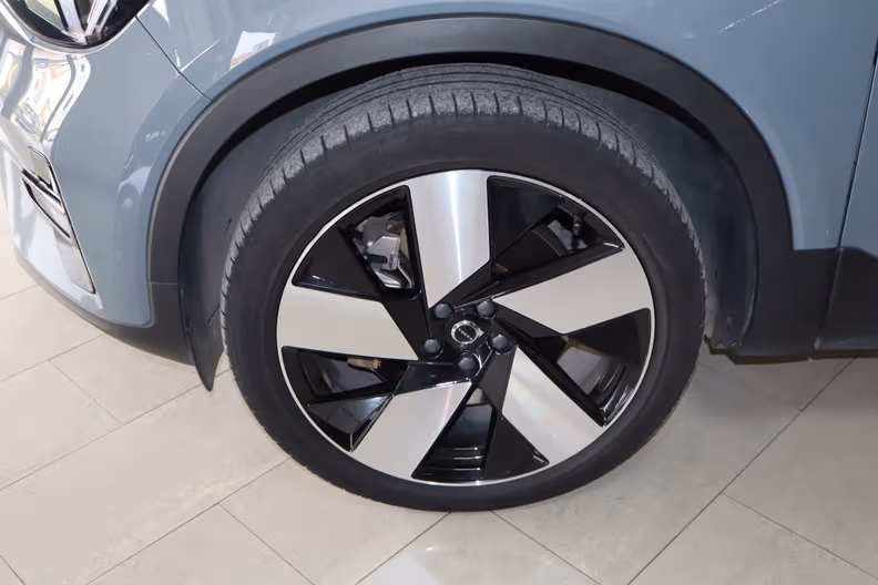 Volvo XC40 - 17