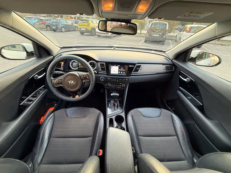 Kia Niro - 10