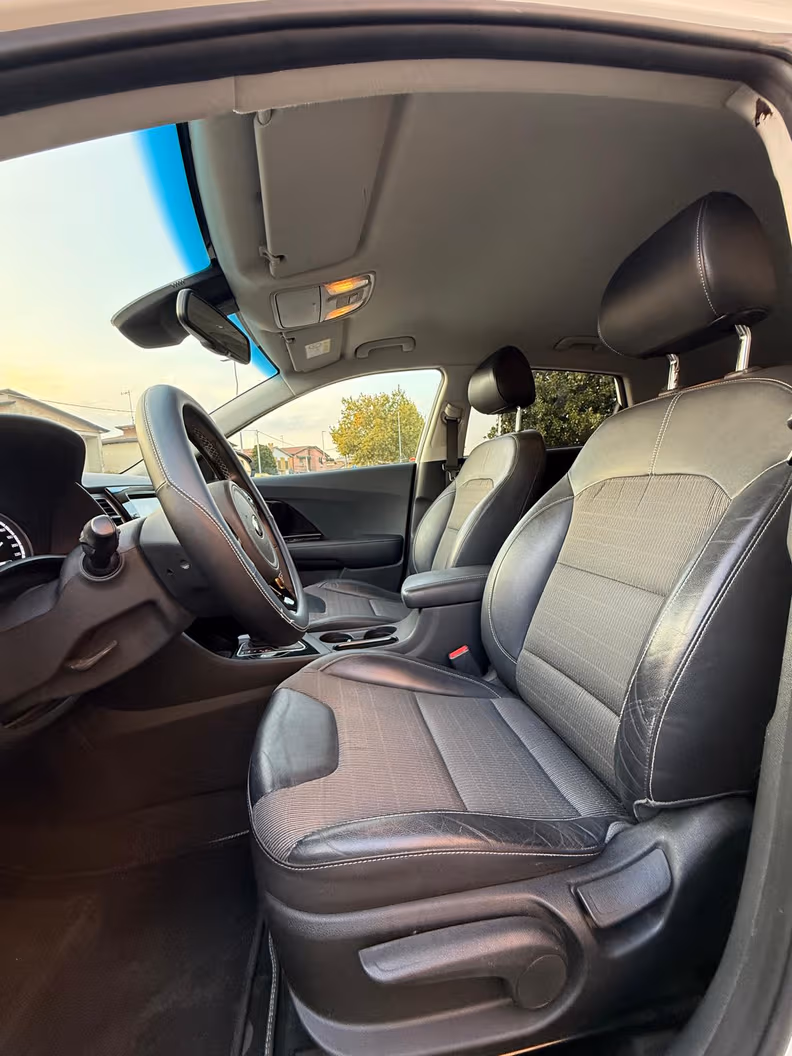 Kia Niro - 14