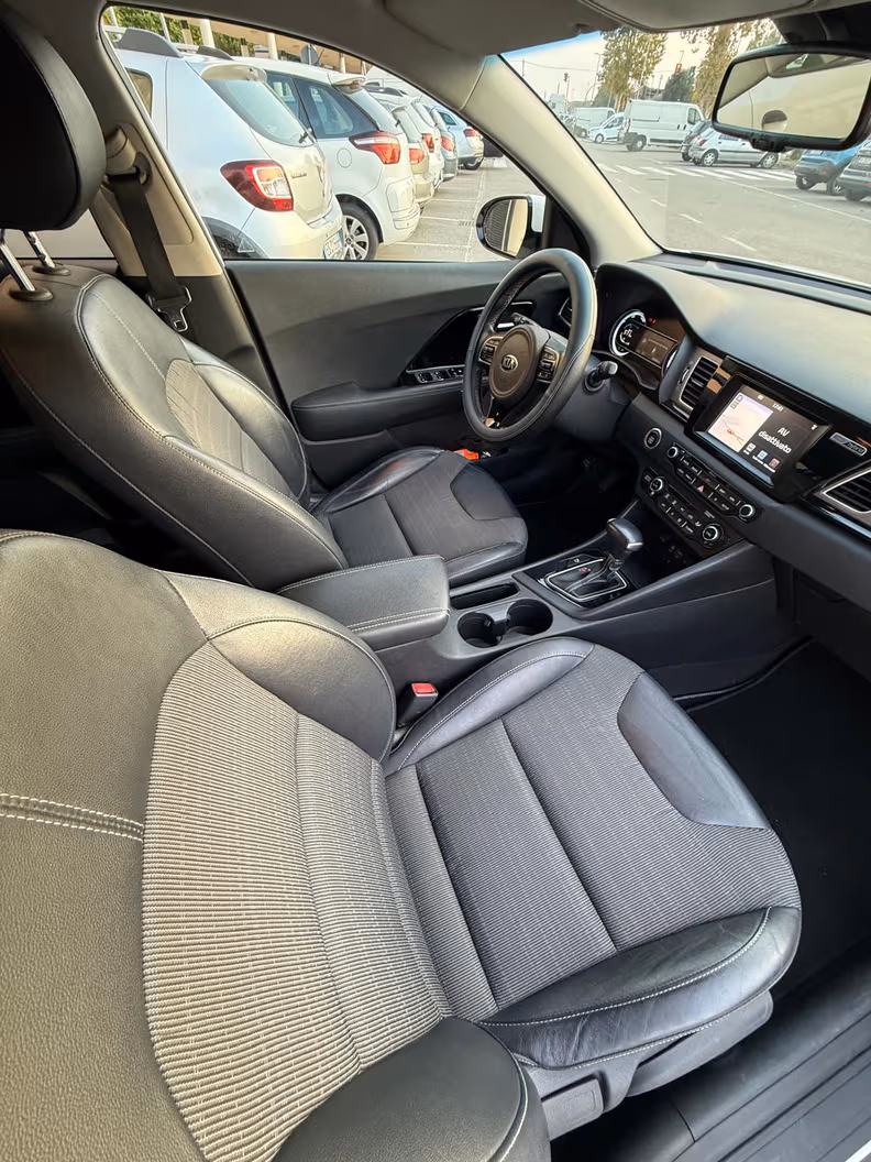 Kia Niro - 11