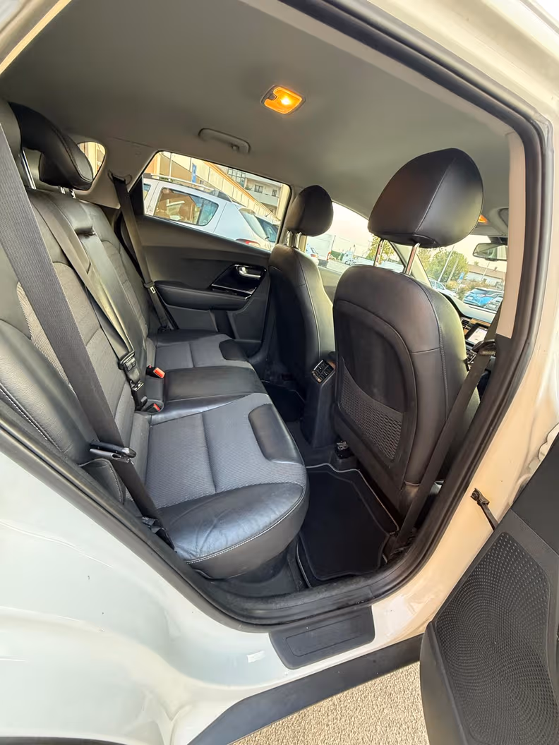 Kia Niro - 13