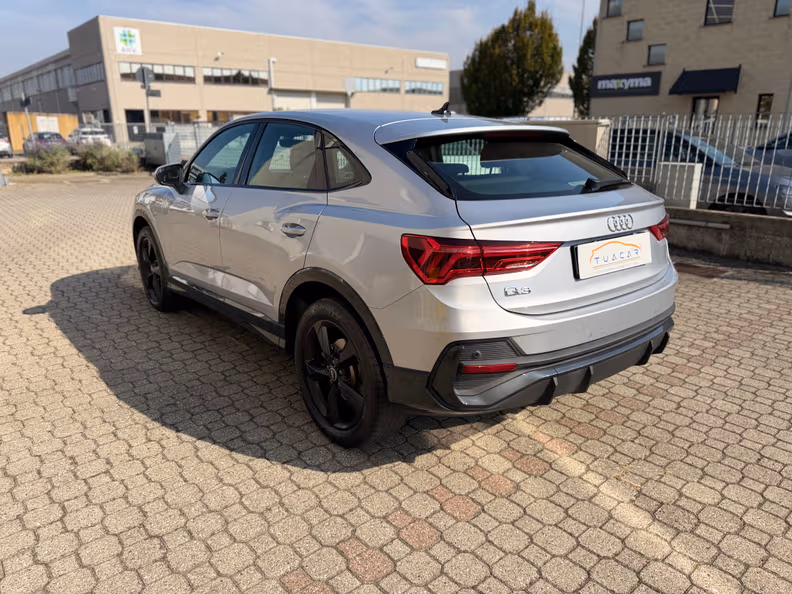 Audi Q3 - 3