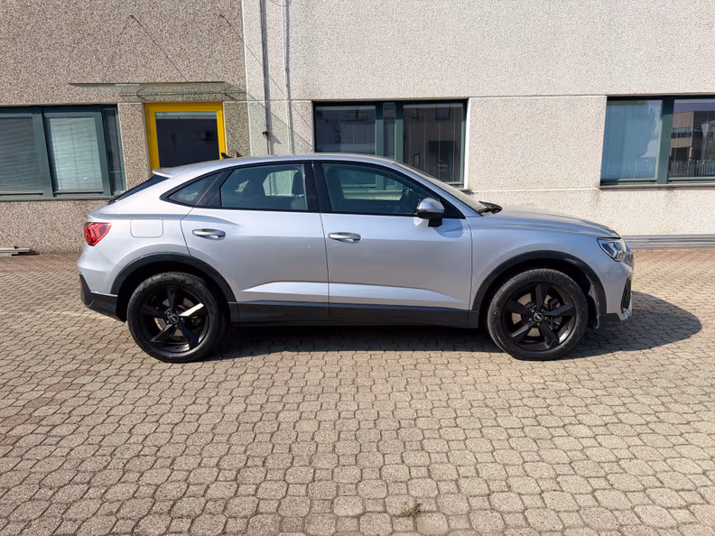 Audi Q3 - 6