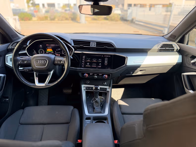 Audi Q3 - 19