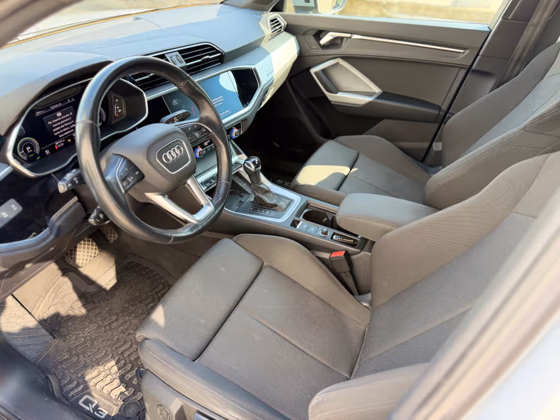 Audi Q3 - 11