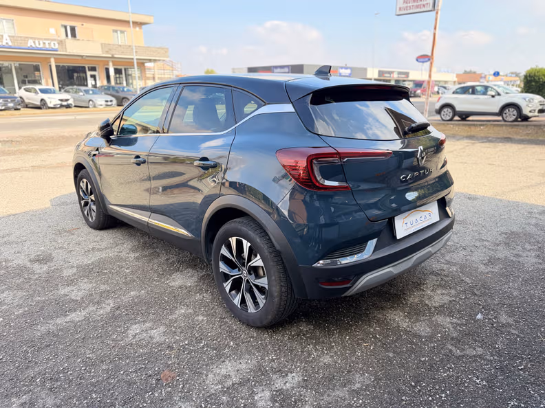 Renault Captur - 3
