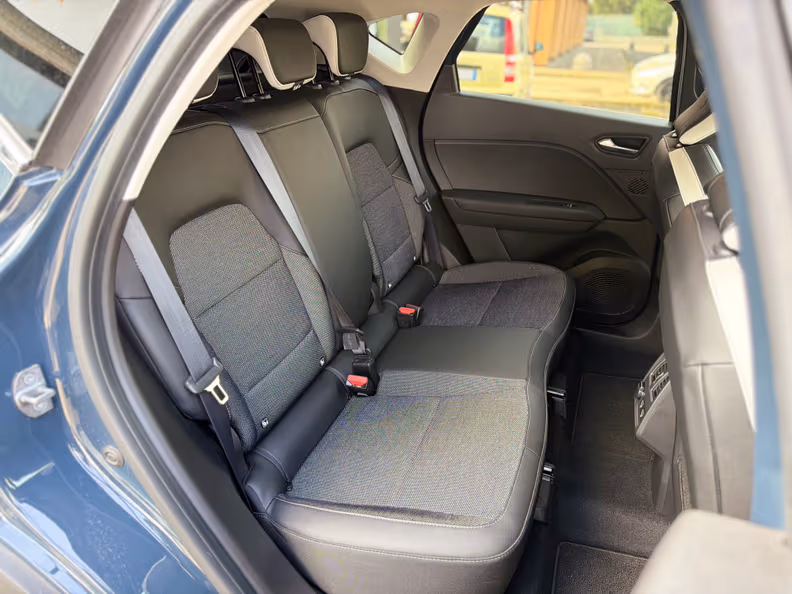 Renault Captur - 25