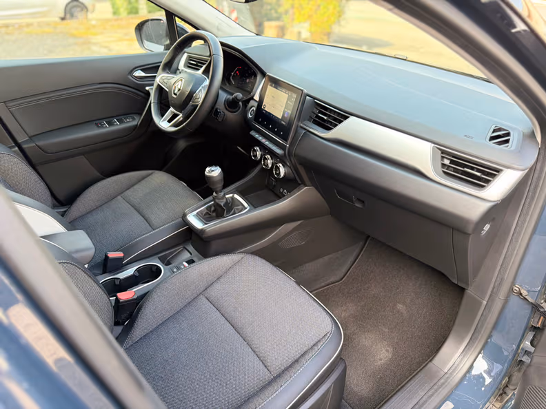 Renault Captur - 26