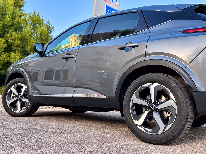 Nissan Qashqai - 11