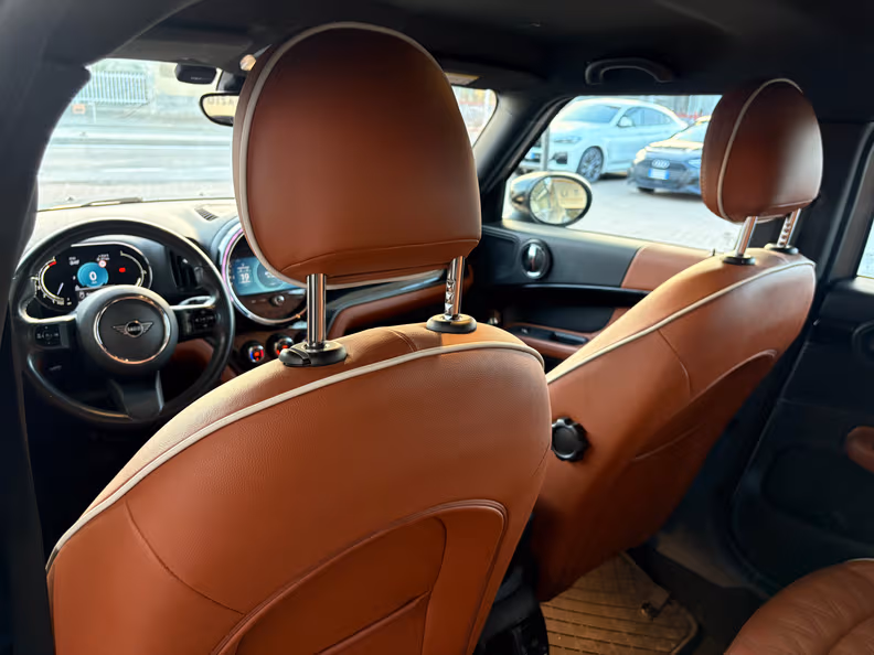 Mini Countryman - 22