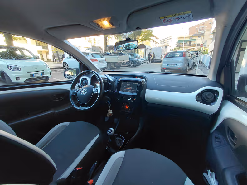 Toyota Aygo - 11