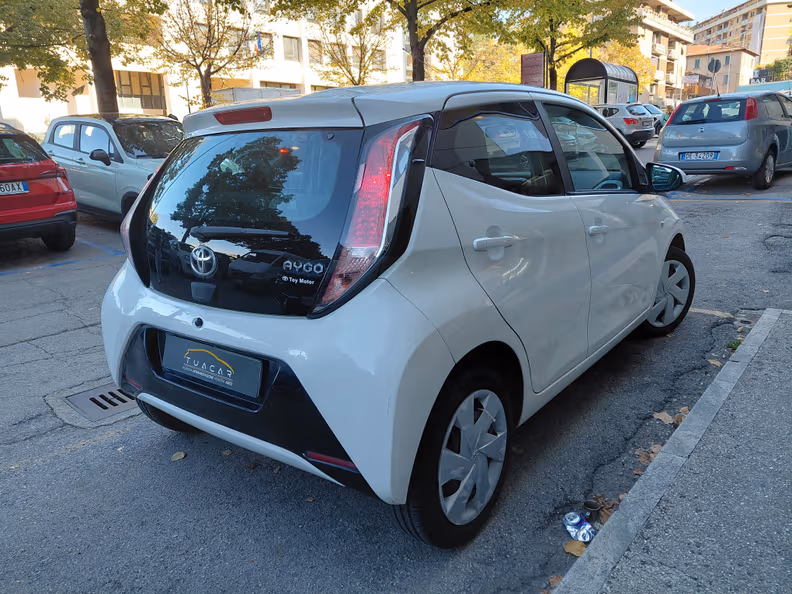 Toyota Aygo - 4