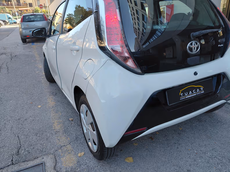 Toyota Aygo - 24