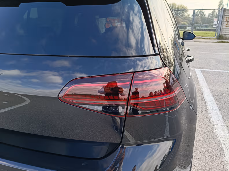 Volkswagen Golf - 17