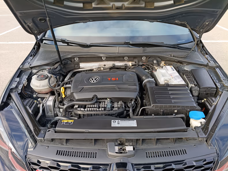 Volkswagen Golf - 67