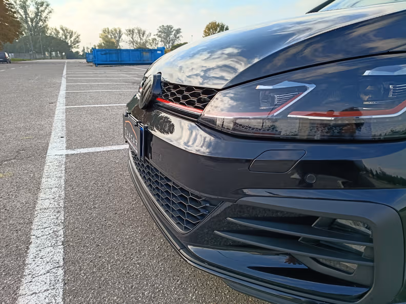 Volkswagen Golf - 16