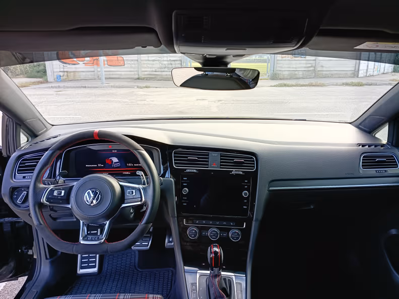 Volkswagen Golf - 7