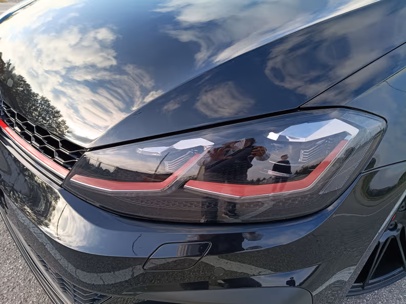 Volkswagen Golf - 23