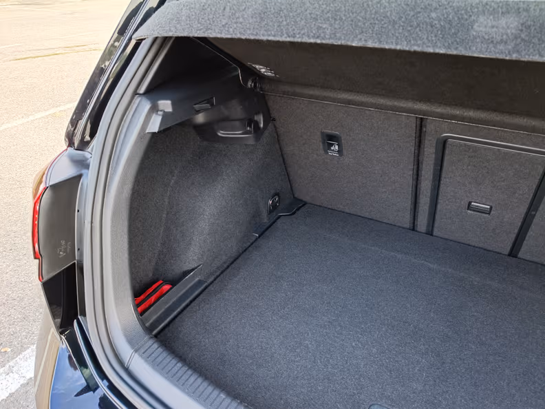 Volkswagen Golf - 29