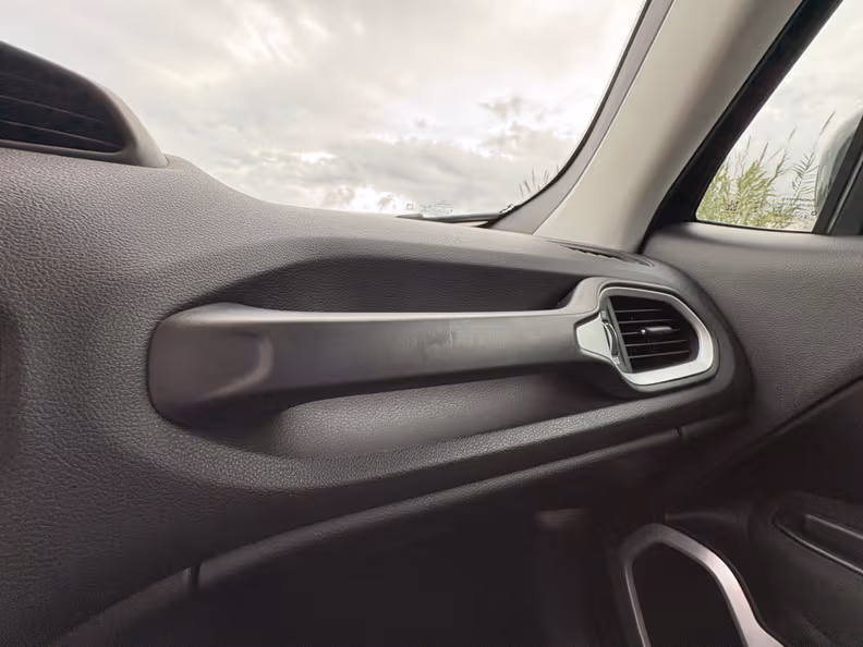 Jeep Renegade - 29