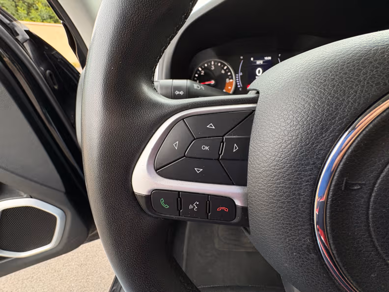 Jeep Renegade - 23