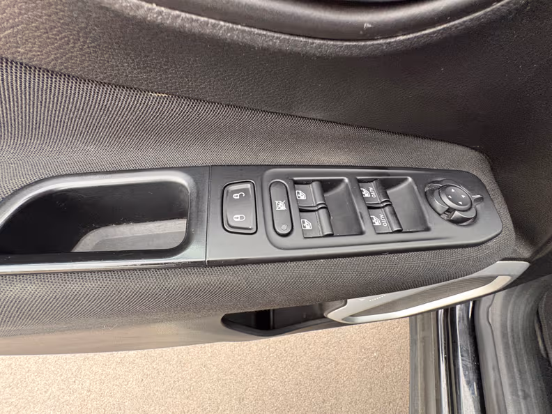 Jeep Renegade - 22