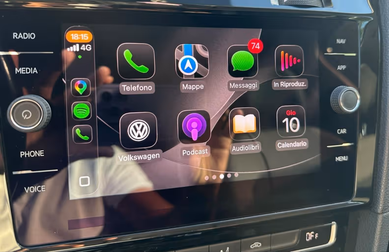 Volkswagen Golf - 8