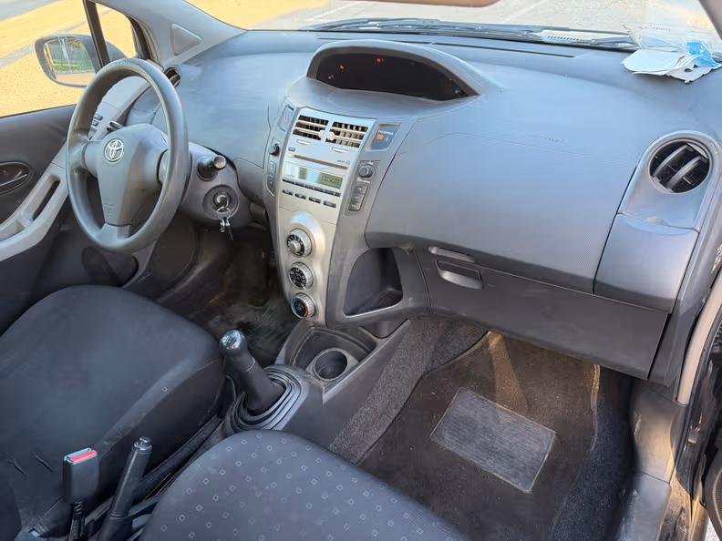 Toyota Yaris - 11