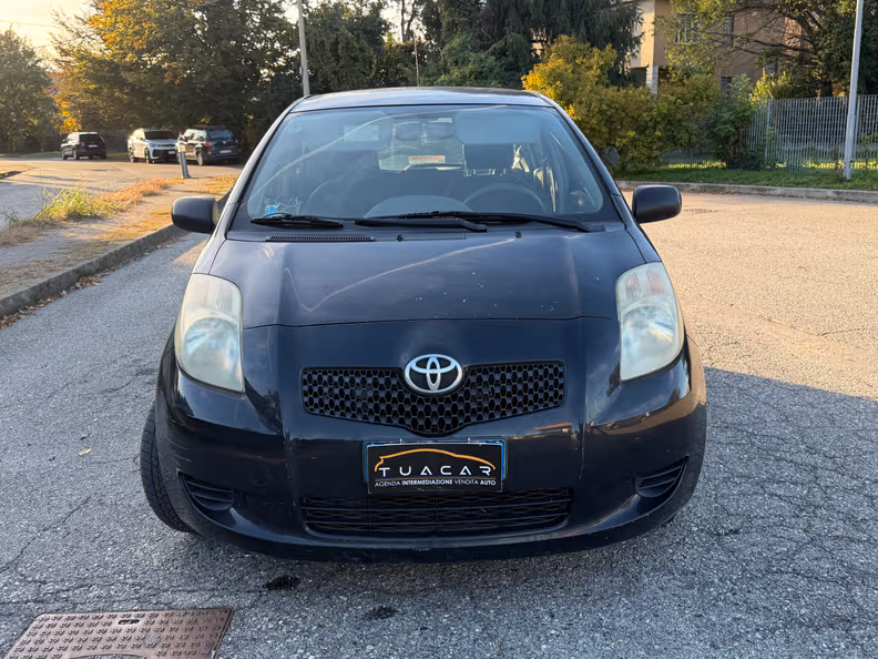 Toyota Yaris - 2