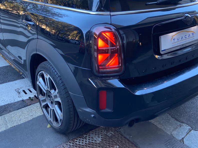 Mini Countryman - 14