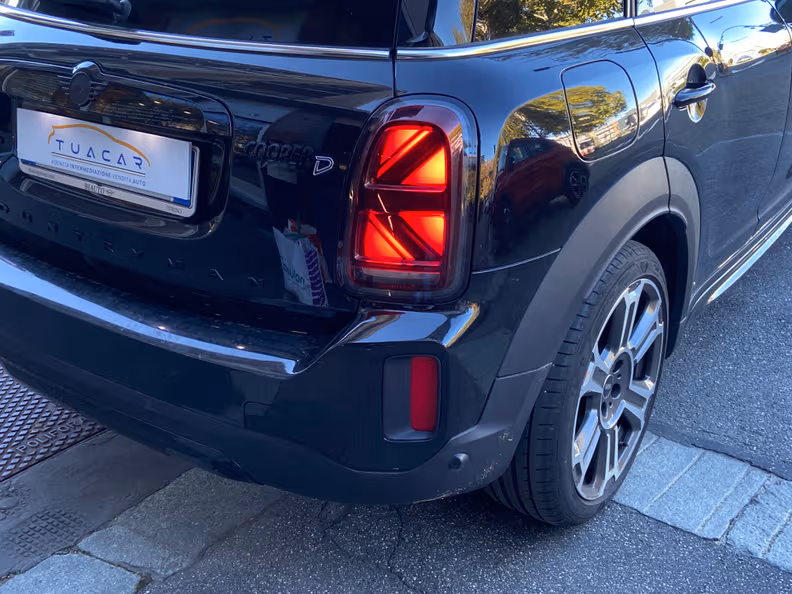 Mini Countryman - 21
