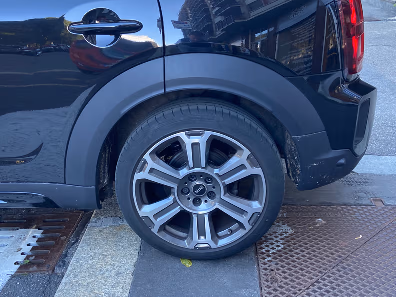 Mini Countryman - 18