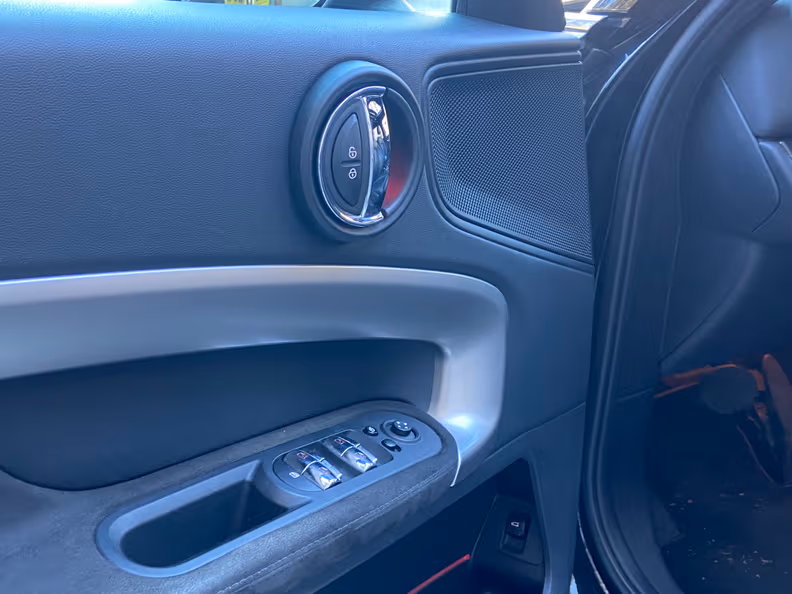 Mini Countryman - 26
