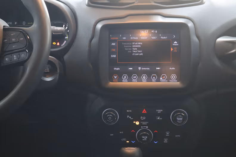 Jeep Renegade - 17