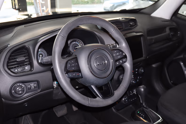 Jeep Renegade - 8