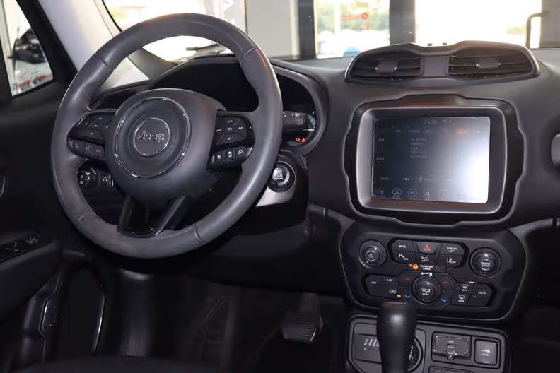 Jeep Renegade - 10