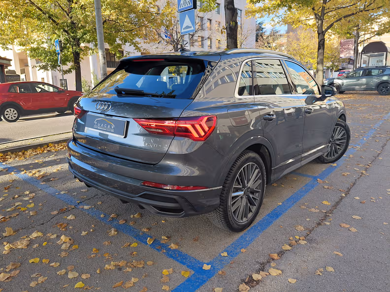 Audi Q3 - 4