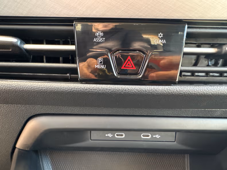 Volkswagen Golf - 23