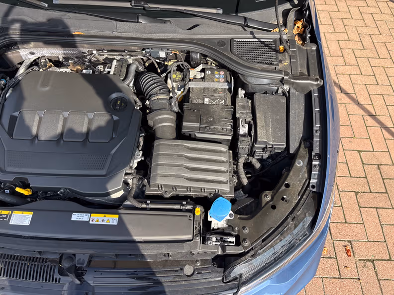 Volkswagen Golf - 36