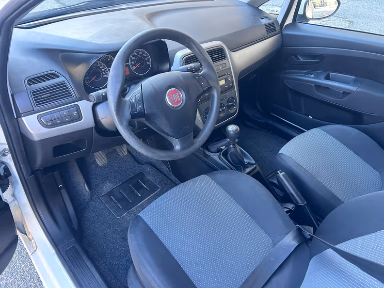 Fiat Grande Punto - 7