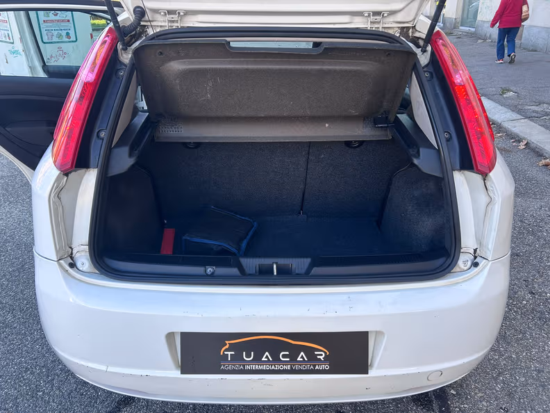 Fiat Grande Punto - 19