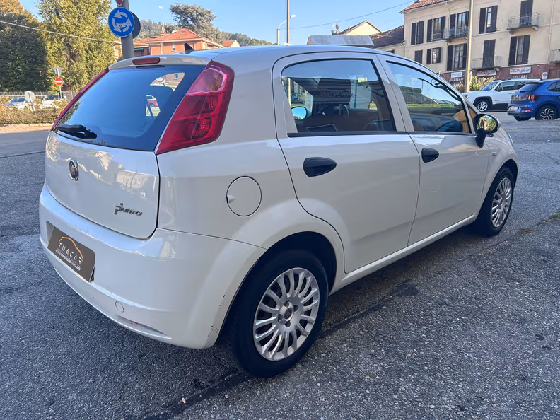 Fiat Grande Punto - 4