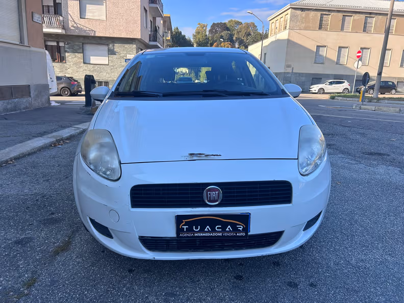 Fiat Grande Punto - 2